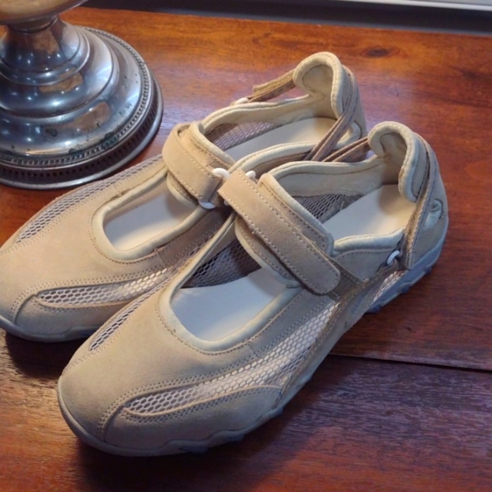 Mephisto Niro orthopedic AllRounder..Allgrip with active suspension system